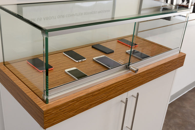 cell phone store case