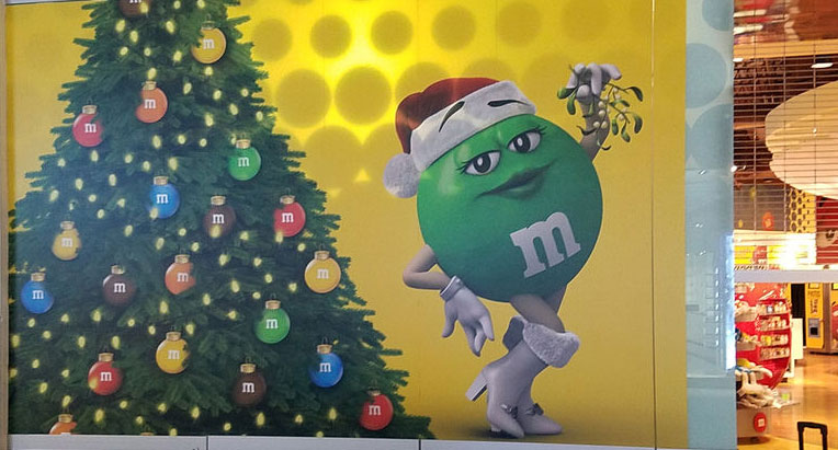 M&M display