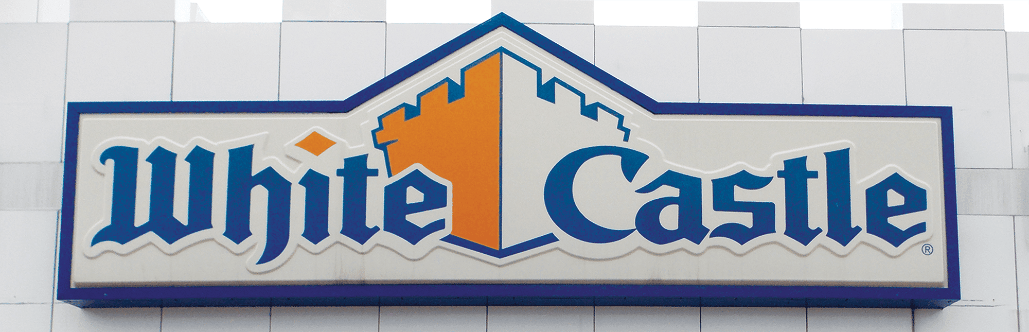 white castle sign on outside of restaurant